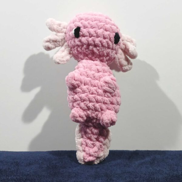 Gehaakte axolotl - verschillende kleuren - geborduurde ogen