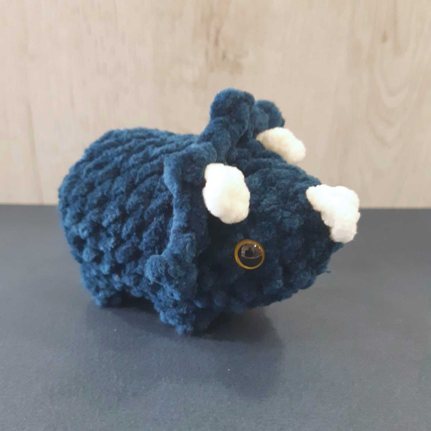 gehaakte triceratops