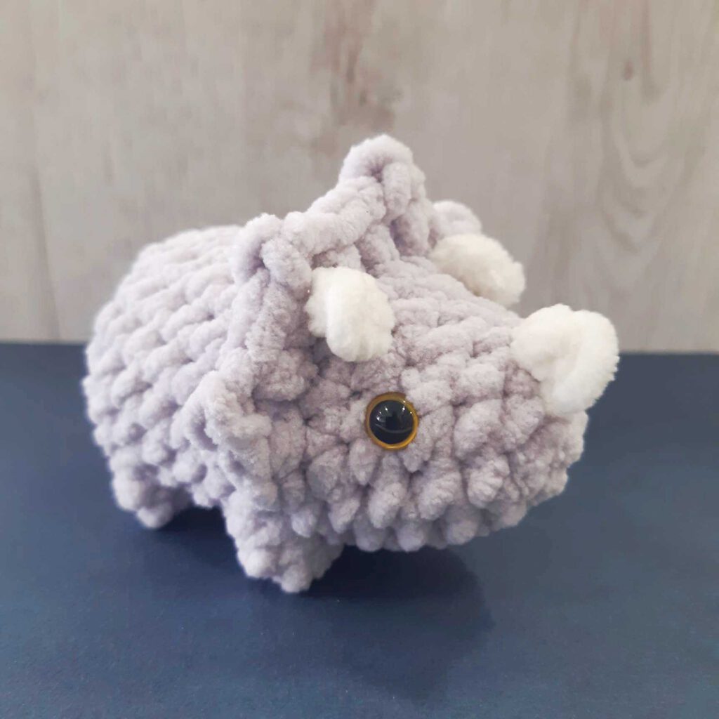 gehaakte triceratops